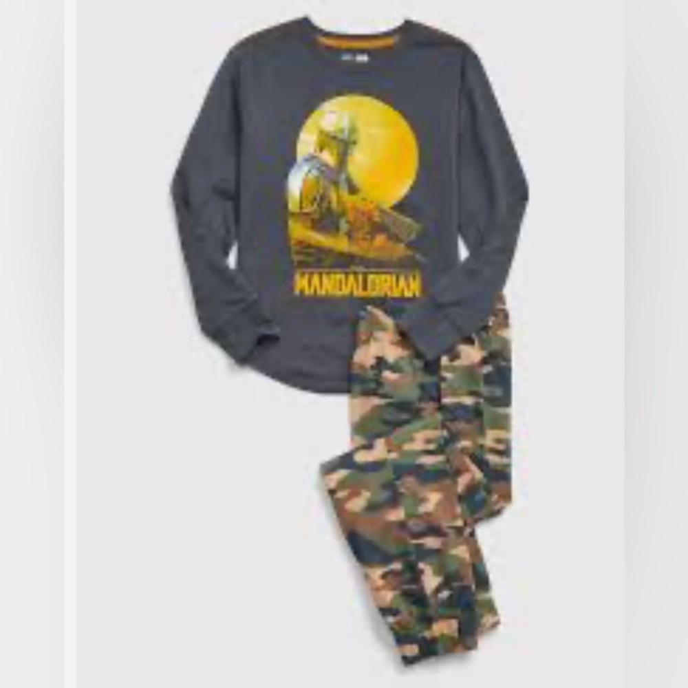 GapKids Star Wars 100% Recycled PJ Set The Mandalorian Gap kids pajama set